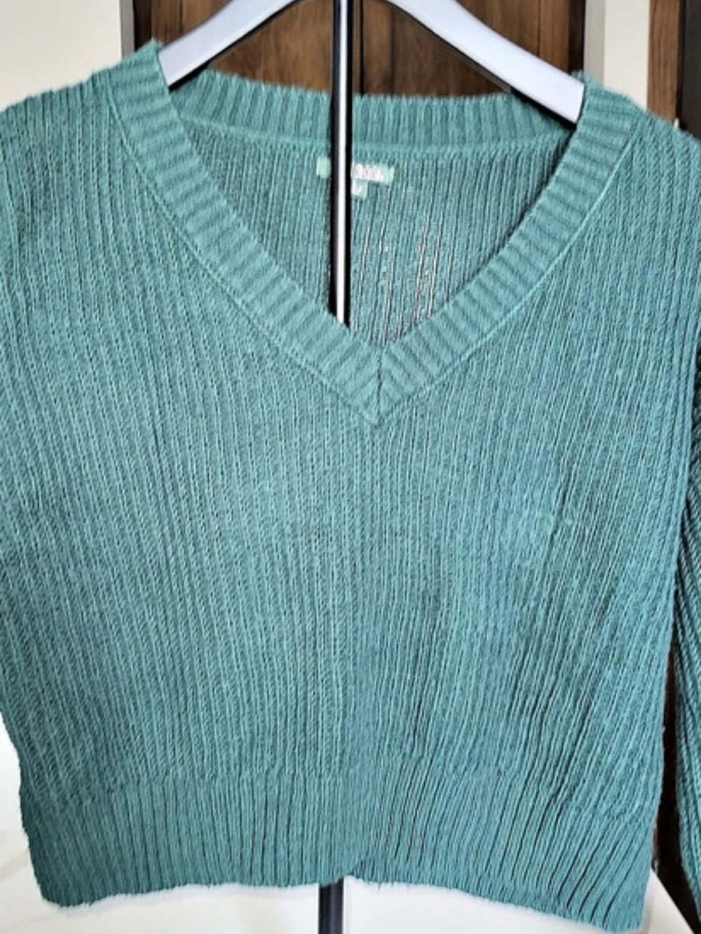 Wild Fable Ribbed V-Neck Pullover Sweater in Green